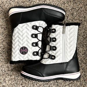 Girls Totes snow boots
